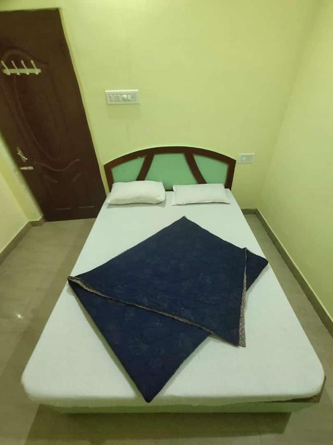 Hotel Ruchi Йеркод Экстерьер фото